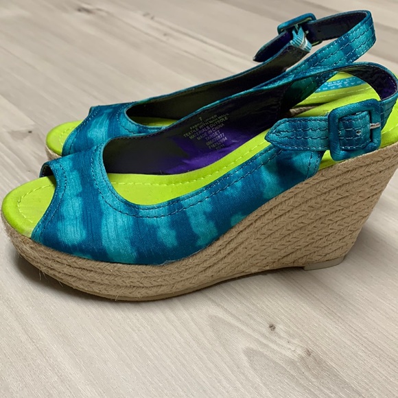 Calypso St. Barth for Target Blue and Green Size 7 Sandals - Picture 1 of 12